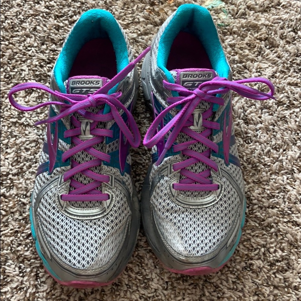 Brooks Adrenaline GTS 17 Running Shoes